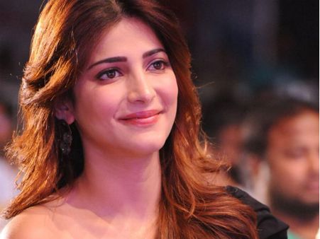 Shruti Haasan Out Of Nagarjuna-Karthi Film?