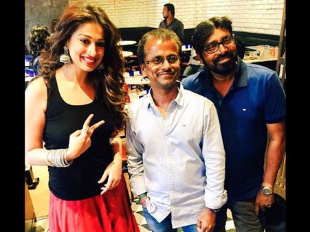 AR Murugadoss's 'Akira' Has Lakshmi Rai In Guest Role!