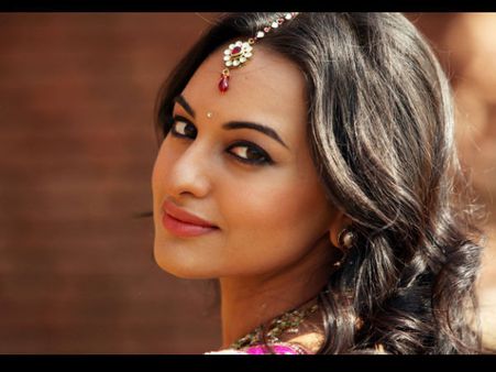 This Is What Sonakshi Sinha Thinks About Women Empowerment
