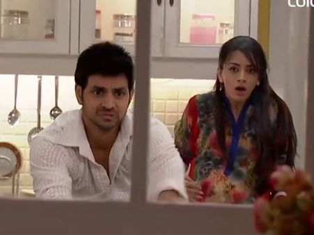 Meri Aashiqui Tum Se Hi: Will Ranveer See Shikar-Ishaani In Ritika’s Babyshower?