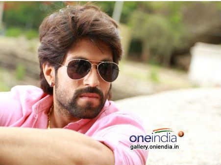 Rocking Star Yash Joins Twitter: Fans Shower Love