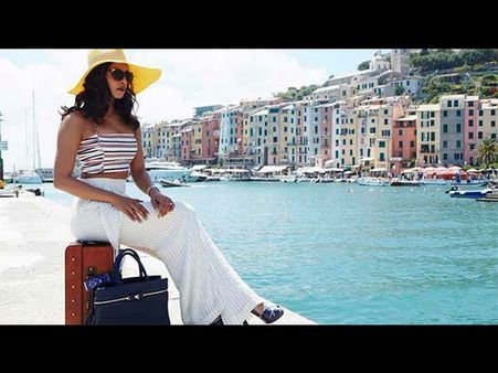 First Look: Priyanka Chopra Looks Stunning In Dil Dhadakne Do
