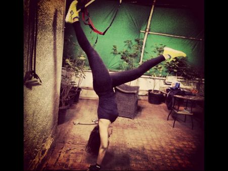 Pic: Sonakshi Sinha Proves Her Fitness With A Handstand