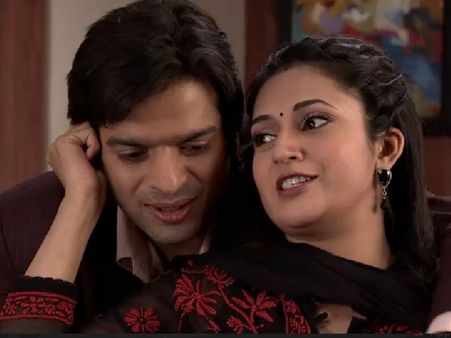 What Ishita Did When Raman Hugged A Stranger: Yeh Hai Mohabbatein