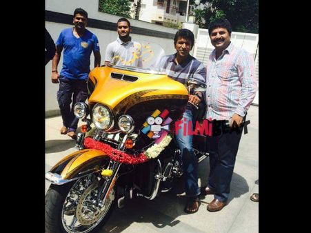 WOW! Is Puneeth Rajkumar Playing A Racer In 'Doddmane Huduga'?