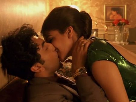 Bombay Velvet New Trailer Will Be Out Tonight!