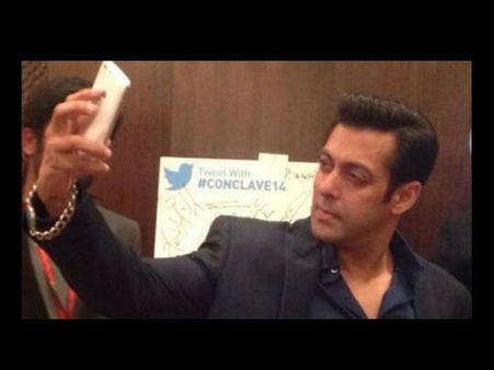 Salman Khan's Selfie Song In Bajrangi Bhaijaan