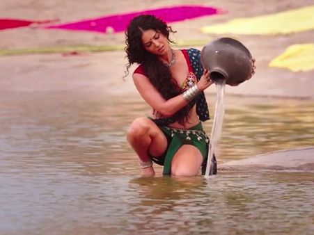 Sunny Leone Charged With Obscenity