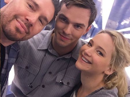 Jennifer Lawrence & Nicholas Hoult Reunite For X-Men: Apocalypse