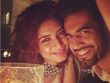 Nach Baliye 7: Upen Patel Went Down On His Knees For Karishma Tanna