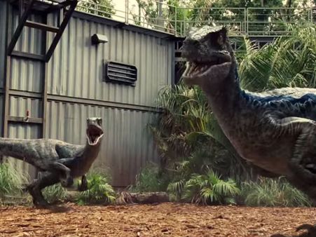 Jurassic World's Final Trailer Hints It Is A Blockbuster Already! Watch