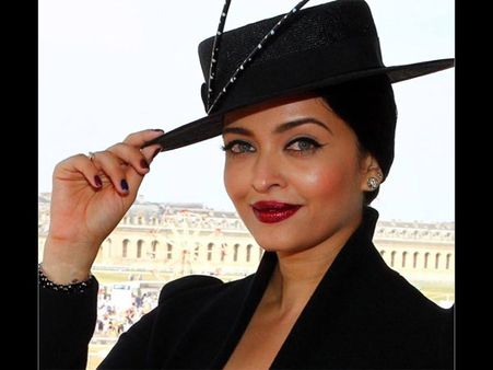 See Pictures: Aishwarya Rai Bachchan Looks Gorgeous At Prix De Diane Event