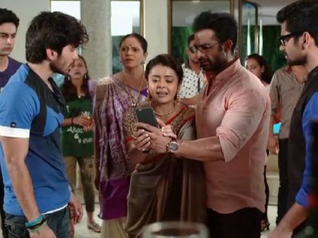 Saath Nibhana Saathiya Kidnap Drama: Meera & Her Boyfriend To Ditch Gopi?