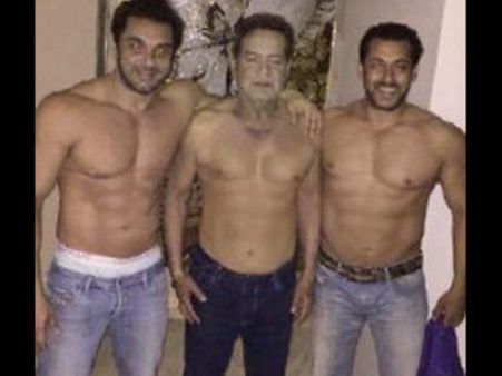 View Pics: Salman Khan Poses Shirtless With Salim Khan And Sohail Khan