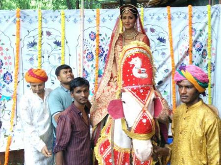 Yeh Rishta Kya Kehlata Hai: Naksh Plans To Bring Baraat In A Different Way; Akshara To Ride A Horse!