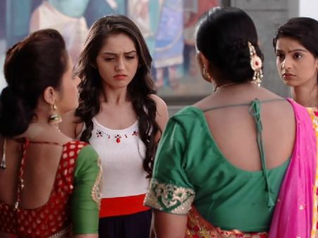 Saath Nibhana Saathiya: Isn’t Kokila Too Loud & Harsh To Meera?
