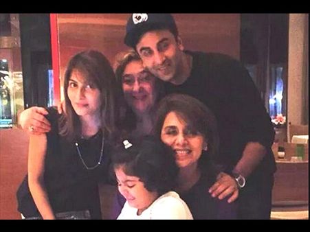 Priceless Moments: Ranbir Kapoor-Riddhima Kapoor Celebrate Mom Neetu Kapoor’s Birthday