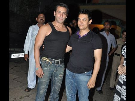 Bajrangi Bhaijaan Promotions: When Salman Khan Got Scared Of Aamir Khan’s Popularity