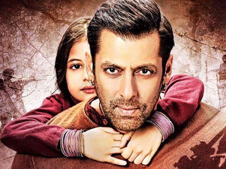 Hrithik Roshan Was The First Choice For Bajrangi Bhaijaan, Not Salman Khan