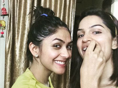 Kumkum Bhagya’s Bulbul Aka Mrunal Thakur’s Birthday Celebration With Alia Aka Shikha Singh! (PICS)