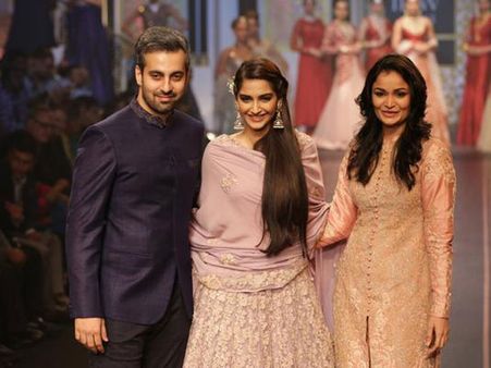 Sonam Kapoor Furious For Getting Snubbed And Ignored At IIJW