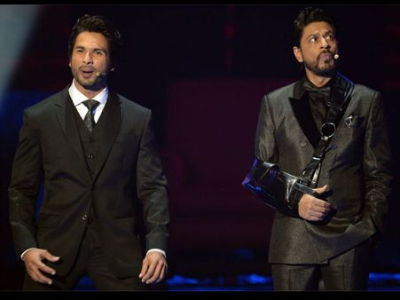 Why Shahrukh Khan's Shaandaar Party For Shahid-Alia Got Canceled?