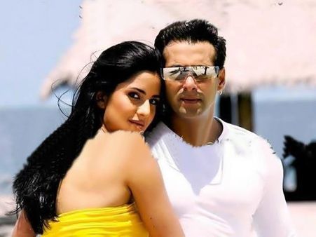 Still Close? Katrina Kaif Messages Salman Khan Late At Night