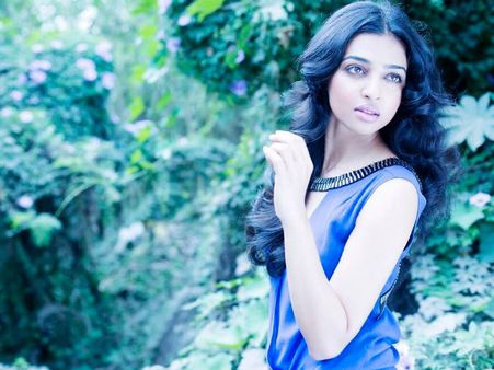 Read Which Bollywood Actor Is Special And Important For Radhika Apte And Why?