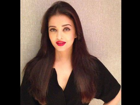 Aishwarya Rai Bachchan Has Got One Surprise For You! Click Here To Know..