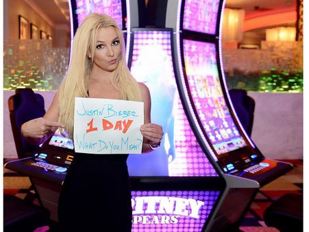 Justin Bieber's 'What Do You Mean': Excited Celebs Count Last Day!