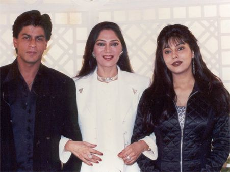 Flashback Pictures: Young Shahrukh Khan And Gauri Khan Looking Adorable With Simi Garewal