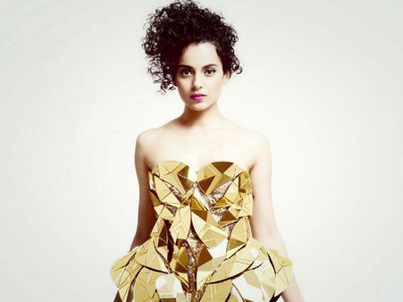 OMG! Kangana Ranaut Says, 'Just Good Friends' Means 'F**K Buddies' In Industry!