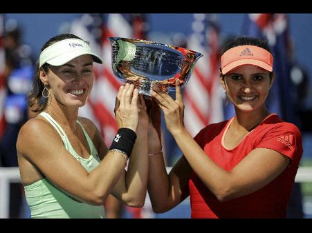 Bollywood Celebs Congratulate Sania Mirza On US Open Win