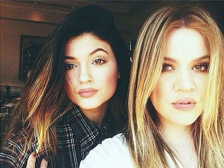 Watch: Khloe Kardashian & Kylie Jenner Twerk To Anaconda