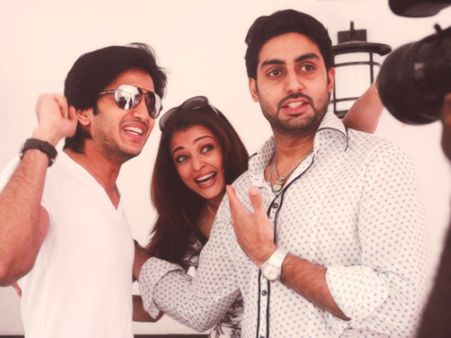 Don't Miss: Flashback Pictures of Abhishek, Aishwarya & Riteish From The Unforgettable Tour