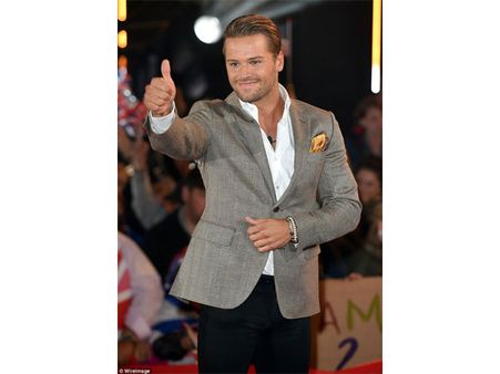 Celebrity Big Brother Finale: James Hill Defeats Austin Armacost To Win The Battle