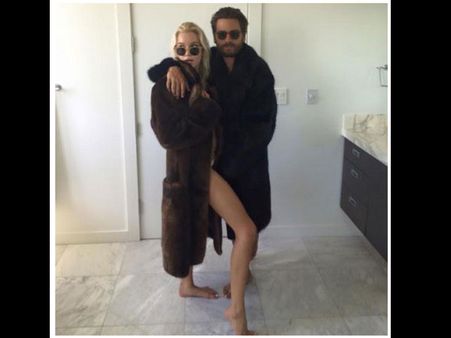 Scott Disick Uploads Pic With Lindsay Vrckovnik, Deletes Immediately, Kourtney Unbothered!