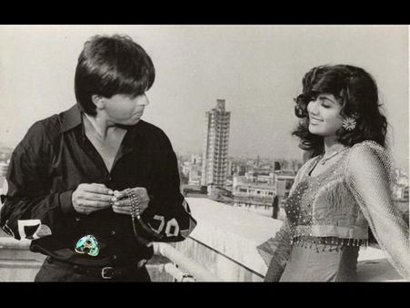 Rare And Unseen Pics Of Shahrukh Khan From The Sets Of Baazigar
