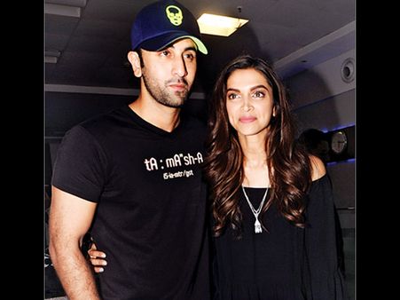 WOW: Don't Miss Deepika Padukone's Bold Reply On Getting Intimate With Ex Boyfriend Ranbir Kapoor