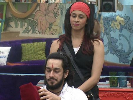 Bigg Boss 9: After Kishwer, Rishabh Trends On Twitter; Check Out What Tweeples Has To Say About Them