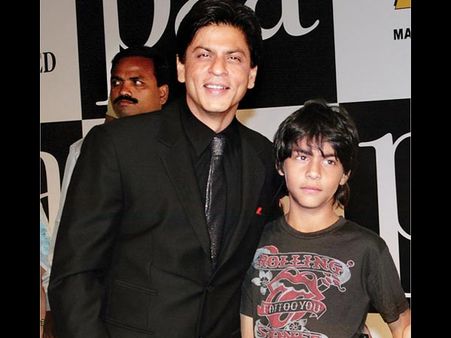 OMG! Shahrukh Khan Does Not Want Aryan Khan To Become An Actor