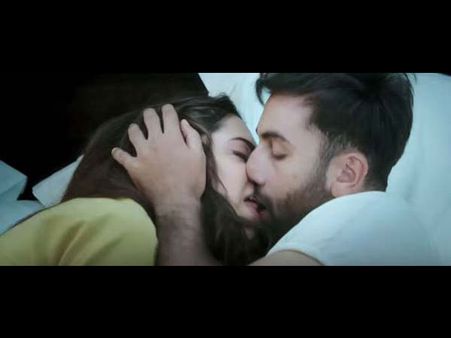 Censor Cuts Ranbir & Deepika's Kissing Scene In Tamasha?