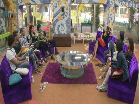 Bigg Boss 9: Suyyash, Rochelle & Prince Safe; Mandana, Kishwer, Rimi, … Nominated