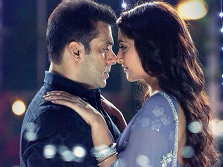 Salman Khan starrer Prem Ratan Dhan Payo To Reach 200 Crores At The Box Office!