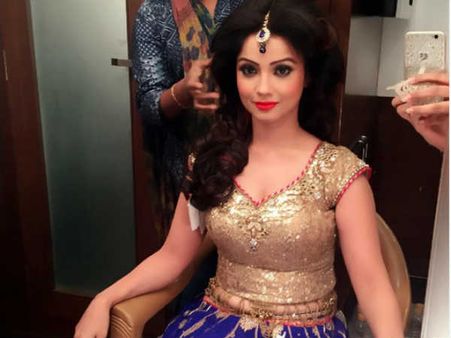 Comedy Nights’ Sunil Grover, Naagin’s Adaa Khan & Balika Vadhu’s Siddharth Shukla On Bigg Boss 9