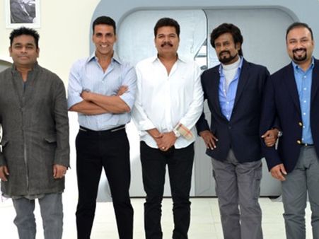 CONFIRMED: Akshay Kumar In Enthiran 2, Rajinikanth's Get-up Revealed!
