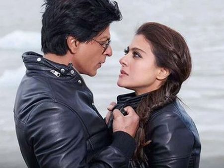 OMG! Dilwale Actress Kajol Thinks Shahrukh Khan Is The Biggest Flirt, Read Why?