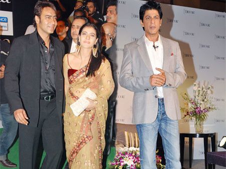 SHOCKING: Kajol Reveals The Truth Behind Shahrukh Khan & Ajay Devgn's Cold War