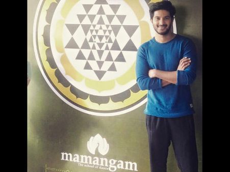 Dulquer Salmaan Learns Dance From Rima Kallingal's Mamangam?