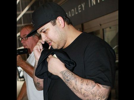 Rob Kardashian Goes Back Into Seclusion: At Risk For Stroke & Heart Attack?